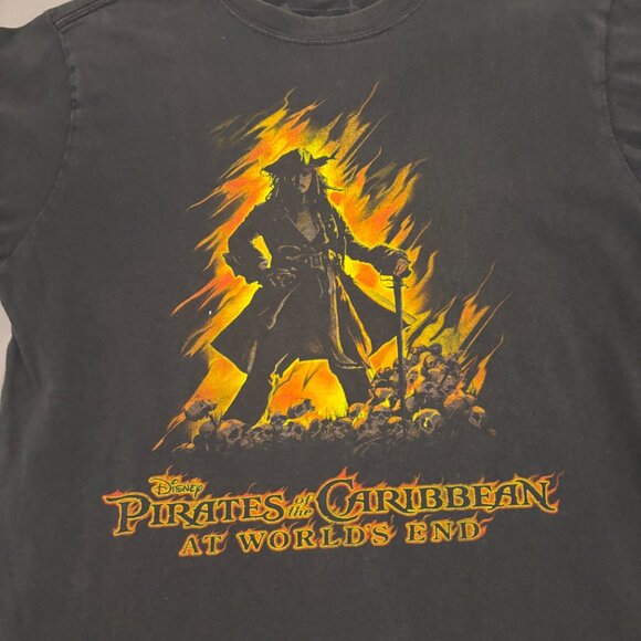 Pirates of the Caribbean T Shirt Small Black Short Sleeves Y2K Casual Disney - Picture 2 of 6